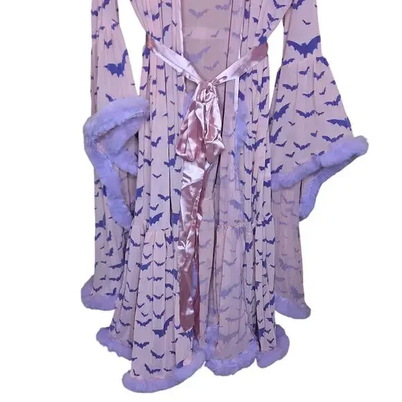 Western Evil NEW pastel goth Dracula boudoir feathered robe widow robe bat print - Picture 6 of 7